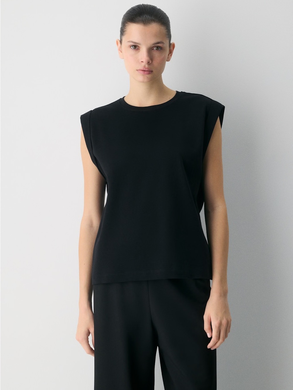 ARITZIA BABATON Interlock Cotton Brickell T-Shirt